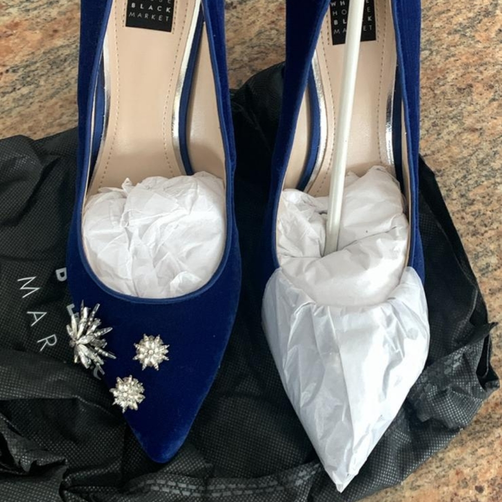 Velvet shoes